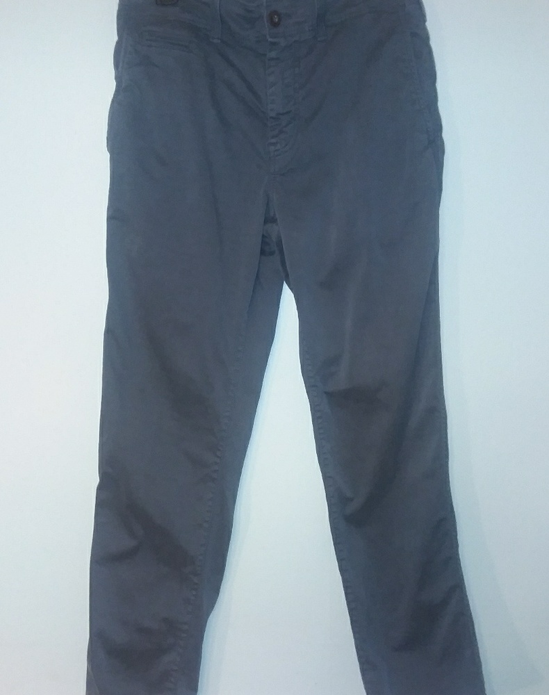 American eagle chinos size 30×32